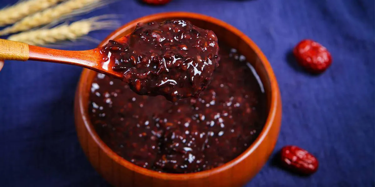 blood sugar-friendly food - Black rice porridge